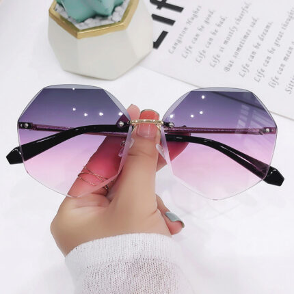 Lunettes de soleil polygonales à bord tranchant pour femmes