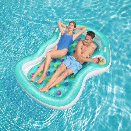 Bateau gonflable flottant