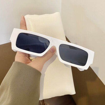 Lunettes drôles rondes et rétro à la mode pour hommes