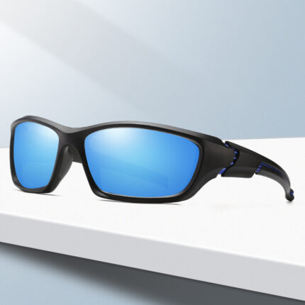 Lunettes de soleil tendances et à la mode