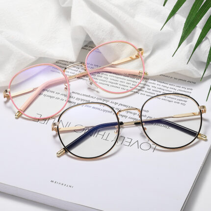 Lunettes tendances à la mode pour hommes et femmes