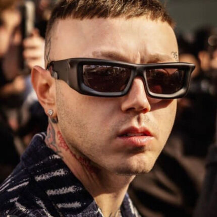Lunettes de soleil à parasol futuristes