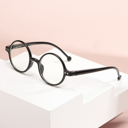Lunettes de lecture rajeunissante à la mode