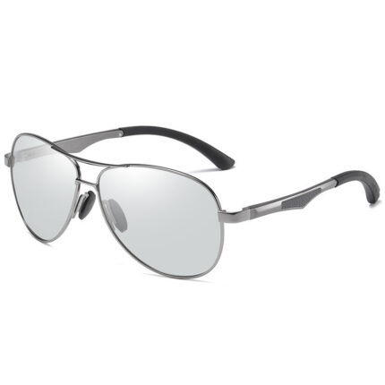Lunettes tendances et à la mode pour hommes et femmes