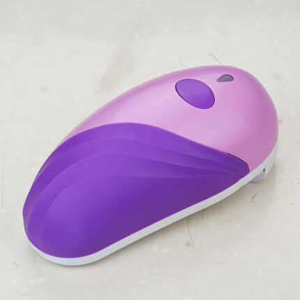 Ouvre-bouteille automatique. Gadget électrique pour cuisines